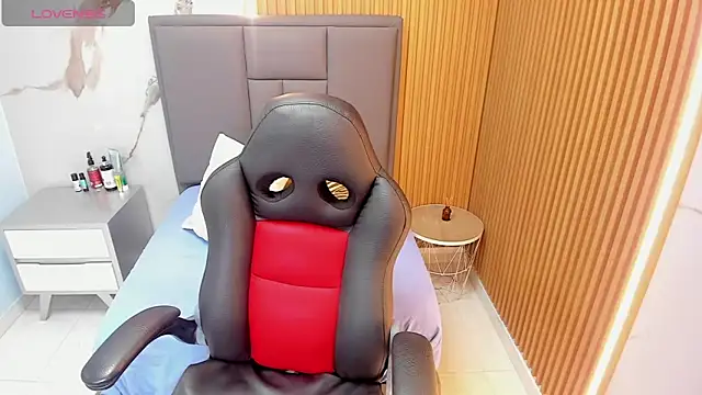 MEGANZARICK online show from September 2025 12:16:01 PM