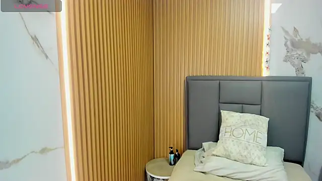 MEGANZARICK online show from November 2025 03:05:02 AM