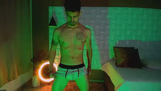 AlejandroStormm online show from February 2025 05:59:02 AM