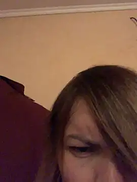 Snapshot of Ella_Pearlie chatting on March 2025 12:31:01 AM Ella Pearlie online show from March 2025 12:31:01 AM