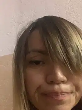 Snapshot of Ella_Pearlie chatting on March 2025 11:19:01 AM Ella Pearlie online show from March 2025 11:19:01 AM