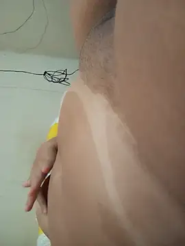 Milynhaofc online show from October 2025 03:43:01 PM