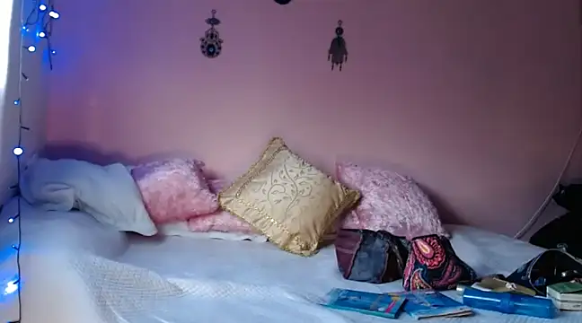 Maddy Jhonsson online show from February 2025 12:02:02 PM