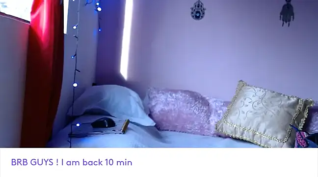 Maddy Jhonsson online show from February 2025 12:09:02 PM