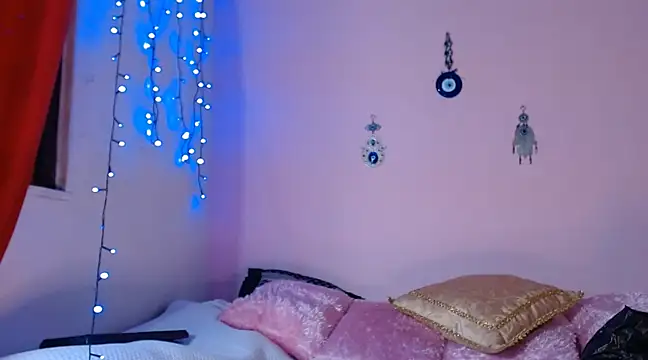 Maddy Jhonsson online show from March 2025 11:59:02 PM