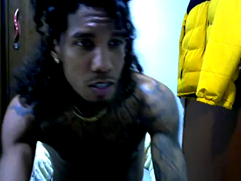 Snapshot of LaurentBrown chatting on February 2025 04:40:02 AM LaurentBrown online show from February 2025 04:40:02 AM