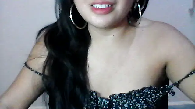 Snapshot of shashel5 chatting on May 2026 11:21:01 PM shashel5 online show from May 2026 11:21:01 PM