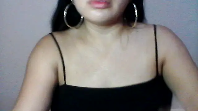 Snapshot of shashel5 chatting on May 2026 10:38:01 PM shashel5 online show from May 2026 10:38:01 PM