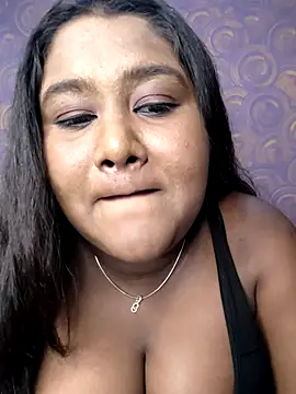 Snapshot of horny_diana chatting on June 2026 05:57:01 PM horny diana online show from June 2026 05:57:01 PM