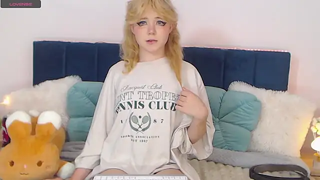 EmilyAngells online show from September 2025 08:50:01 AM