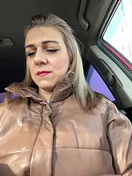 Lusi Luxary online show from March 2025 07:37:01 AM