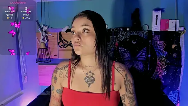 ChloeAllennn online show from May 2026 04:23:02 PM