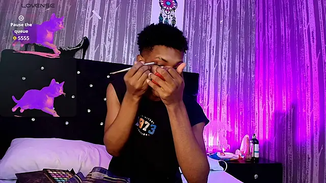 Snapshot of khler_Angelis chatting on November 2025 01:03:01 PM khler Angelis online show from November 2025 01:03:01 PM