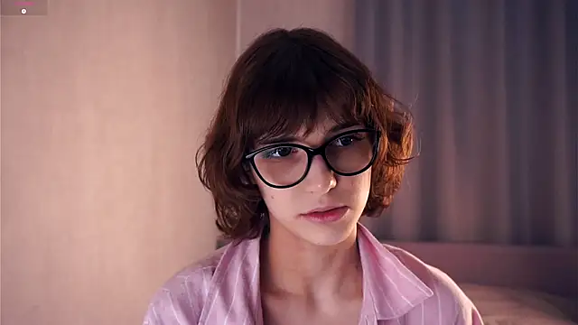 Snapshot of SibleyBurner chatting on November 2025 07:38:01 PM SibleyBurner online show from November 2025 07:38:01 PM