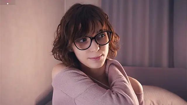 Snapshot of SibleyBurner chatting on December 2025 06:37:02 PM SibleyBurner online show from December 2025 06:37:02 PM