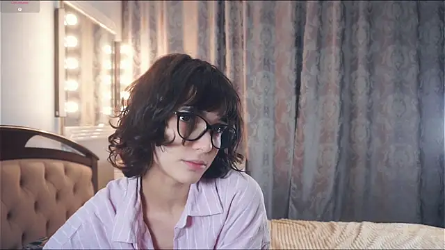 Snapshot of SibleyBurner chatting on January 2026 05:35:02 AM SibleyBurner online show from January 2026 05:35:02 AM