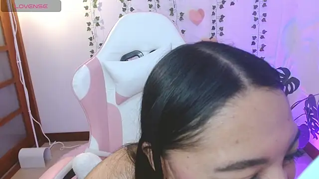 Snapshot of hellokitty__valery chatting on June 2026 03:37:01 AM hellokitty valery online show from June 2026 03:37:01 AM