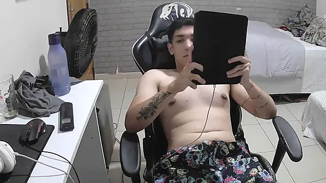 Snapshot of brancooodonto chatting on October 2025 01:48:02 AM brancooodonto online show from October 2025 01:48:02 AM