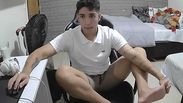 Snapshot of brancooodonto chatting on October 2025 02:55:02 AM brancooodonto online show from October 2025 02:55:02 AM