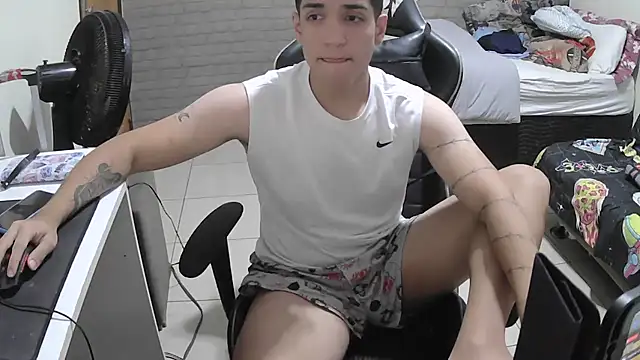 Snapshot of brancooodonto chatting on October 2025 12:30:02 AM brancooodonto online show from October 2025 12:30:02 AM