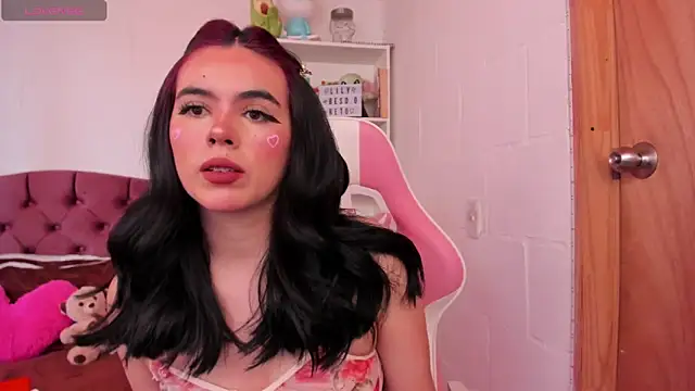 Snapshot of kit_kat_10 chatting on March 2025 08:49:01 PM kit kat 10 online show from March 2025 08:49:01 PM