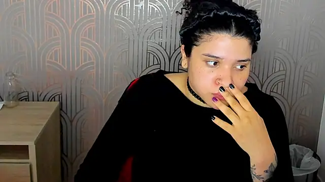 Snapshot of BloodyMaary_ chatting on March 2025 03:37:01 PM BloodyMaary online show from March 2025 03:37:01 PM