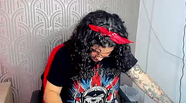 Snapshot of BloodyMaary_ chatting on March 2025 03:07:02 PM BloodyMaary online show from March 2025 03:07:02 PM