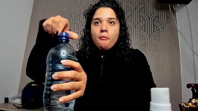 Snapshot of BloodyMaary_ chatting on March 2025 12:57:02 PM BloodyMaary online show from March 2025 12:57:02 PM