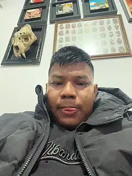 Saipuer31 online show from April 2026 09:39:33 PM