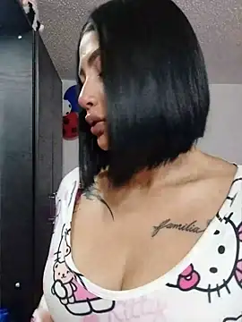 Snapshot of Kylie_brazt chatting on July 2026 01:41:01 AM Kylie brazt online show from July 2026 01:41:01 AM