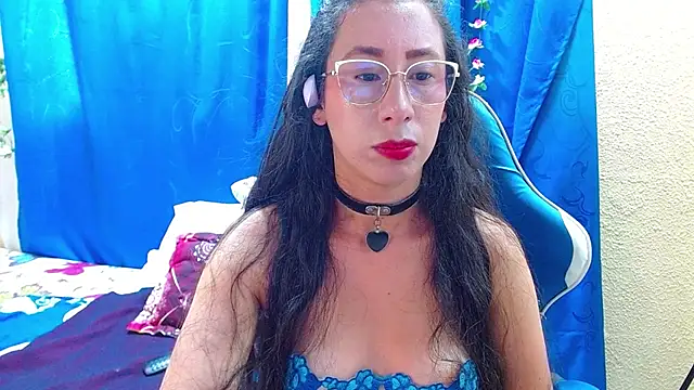 Gia leinn online show from May 2026 07:00:01 PM