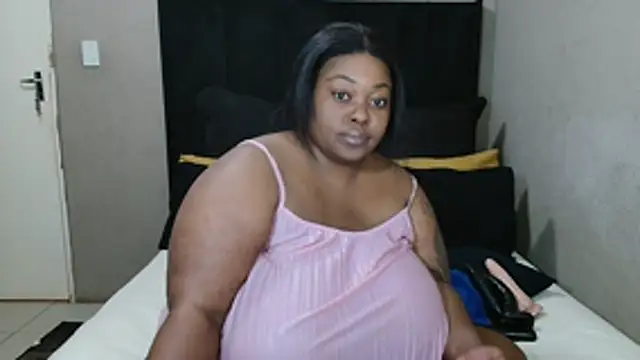 Snapshot of Lusty_N_Busty chatting on June 2026 05:29:02 PM Lusty N Busty online show from June 2026 05:29:02 PM