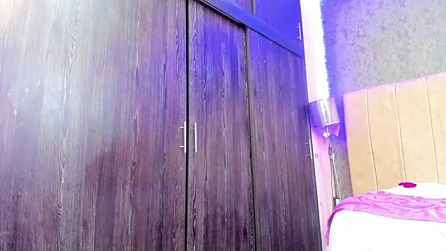 ava-am online show from January 2026 01:22:02 AM