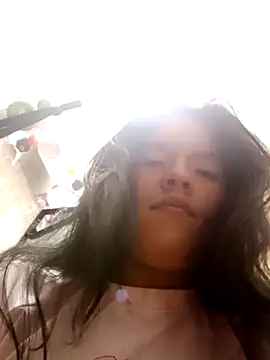 krolay16 online show from March 2025 12:37:02 PM