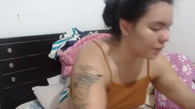 krolay16 online show from March 2025 03:45:02 PM