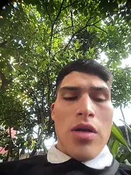 Snapshot of MaxxxSteil chatting on March 2025 12:25:01 PM MaxxxSteil online show from March 2025 12:25:01 PM