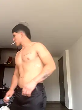 Snapshot of MaxxxSteil chatting on September 2025 08:25:01 PM MaxxxSteil online show from September 2025 08:25:01 PM