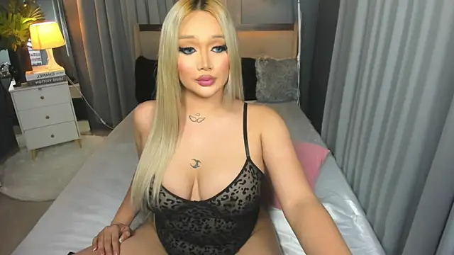 KylieSonique online show from March 2025 01:39:01 AM