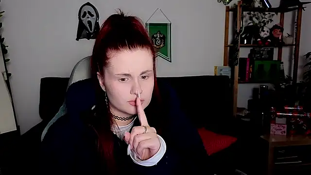 Snapshot of Della_Ideal chatting on November 2025 05:47:02 PM Della Ideal online show from November 2025 05:47:02 PM