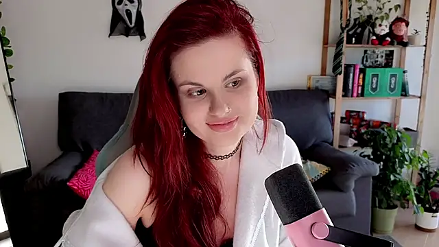 Snapshot of Della_Ideal chatting on December 2025 09:14:01 AM Della Ideal online show from December 2025 09:14:01 AM