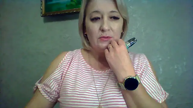 Snapshot of ArielXLoveresss chatting on November 2025 08:52:01 PM ArielXLoveresss online show from November 2025 08:52:01 PM