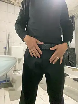 rogerdik76 online show from February 2026 06:33:02 AM