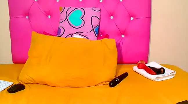 Snapshot of SEXYASSTINAXXX chatting on March 2025 01:21:02 AM SEXYASSTINAXXX online show from March 2025 01:21:02 AM