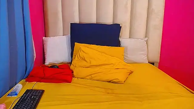 Snapshot of SEXYASSTINAXXX chatting on November 2025 06:47:01 AM SEXYASSTINAXXX online show from November 2025 06:47:01 AM