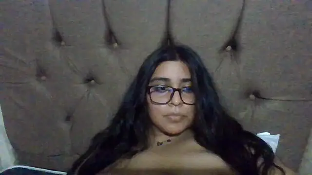 Snapshot of virginbrunette99 chatting on March 2025 11:12:02 PM virginbrunette99 online show from March 2025 11:12:02 PM