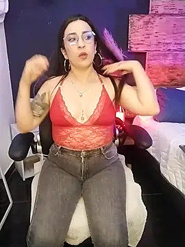 Snapshot of Bella_williamss_ chatting on March 2025 11:38:01 PM Bella williamss online show from March 2025 11:38:01 PM