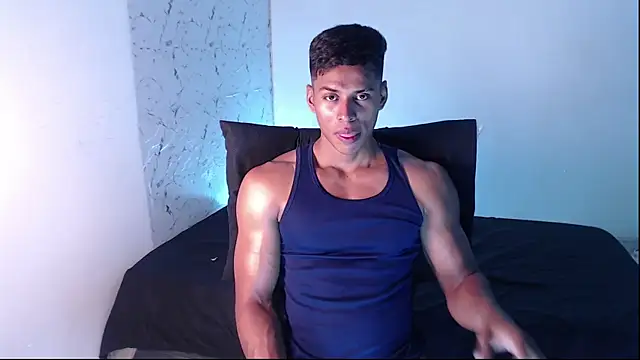 Snapshot of ken__owens chatting on May 2026 06:16:01 PM ken owens online show from May 2026 06:16:01 PM