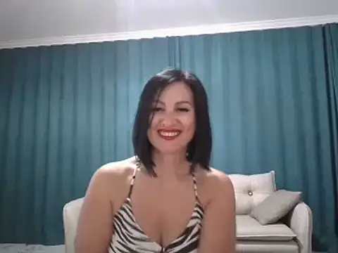 Snapshot of Rosa_Angie chatting on March 2025 03:51:02 AM Rosa Angie online show from March 2025 03:51:02 AM