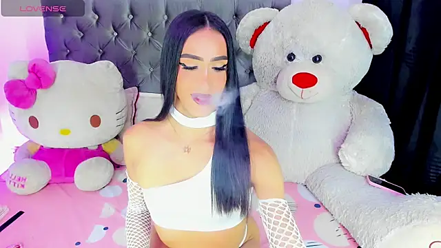 Snapshot of Julie_Lovelyx1 chatting on May 2026 03:01:01 AM Julie Lovelyx1 online show from May 2026 03:01:01 AM