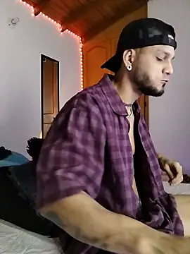 morenosiam online show from November 2025 03:42:02 AM